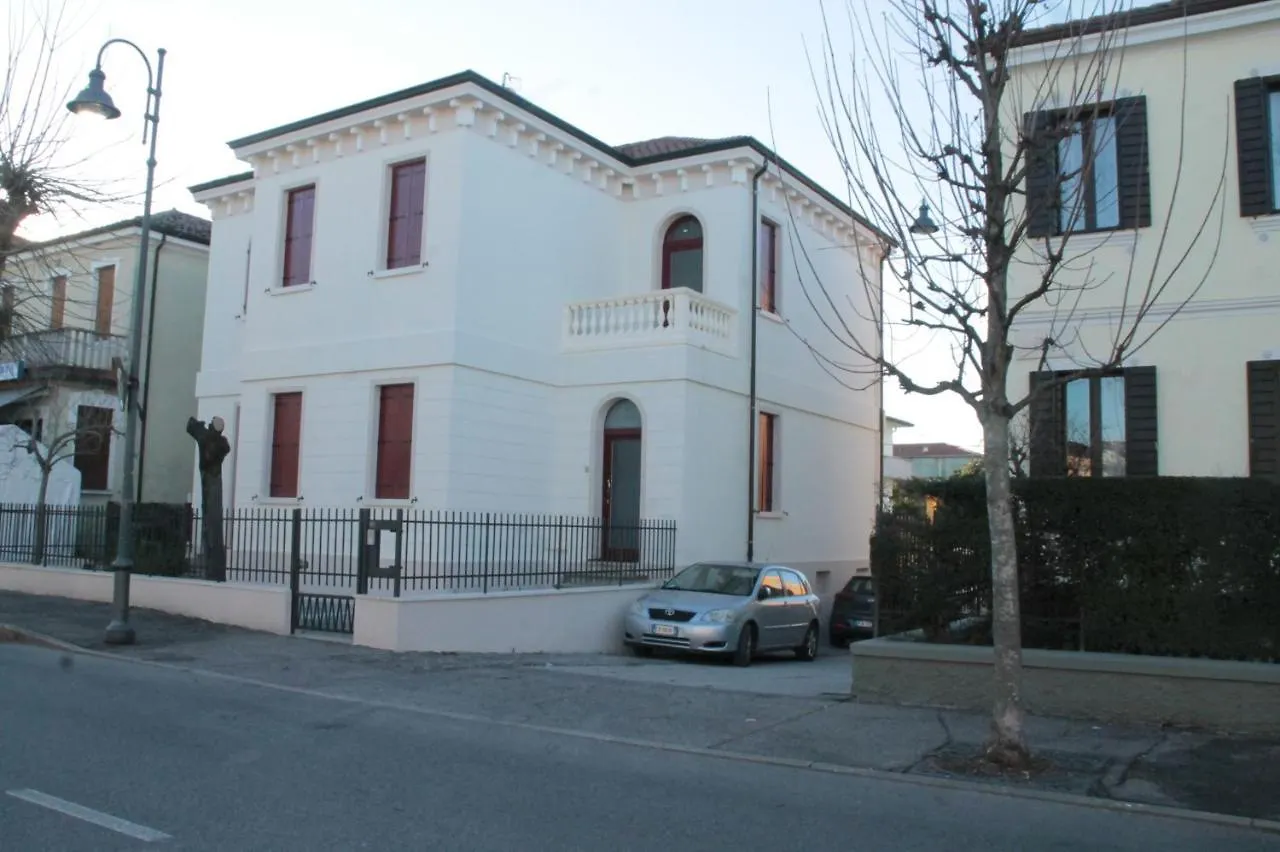 Ca' D'Agostino Aparthotel Battaglia Terme Italy